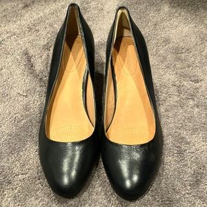 NWOB black leather heels